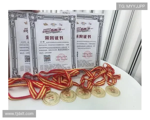 全国街舞大赛点评西安飞盘队战术表现与团队协作的精彩分析