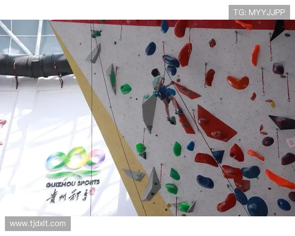 上海飞盘队在世界攀岩锦标赛积分榜上以55分稳居第一名