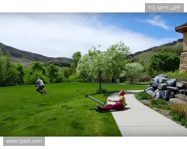 南京极限运动队与广州极限运动队赛后复盘团队协作的成功与不足分析