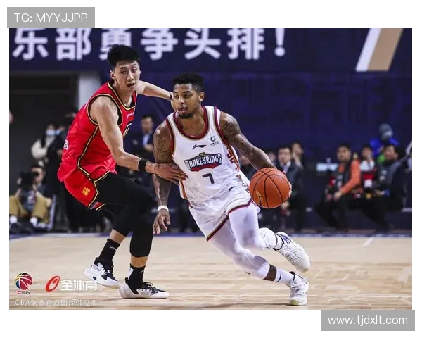 南京篮球队与深圳篮球队赛后复盘分析意识碰撞与战术执行的深度探讨