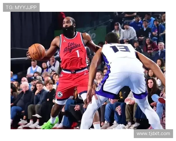 快船与勇士对决微博热议赛况分析与球员表现点评