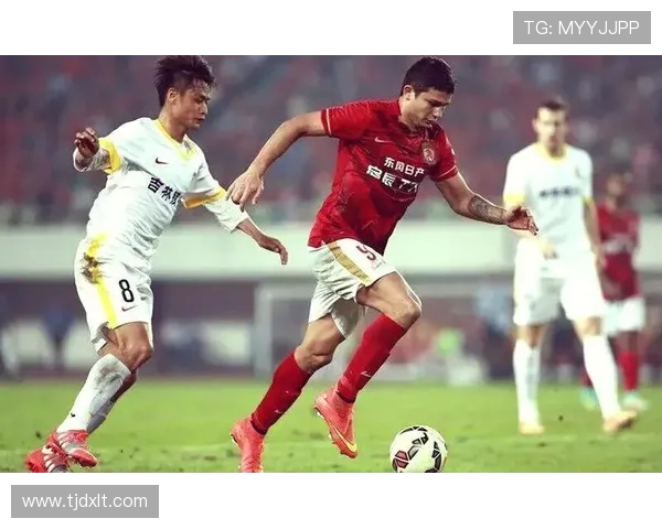 恒大与亚泰精彩对决全场视频回顾及赛后分析