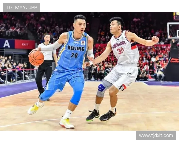 翟晓川的篮球之路:从青年才俊到职业明星的成长历程与心路历程 翟晓川的篮球之路:从青年才俊到职业明星的成长历程与心路历程