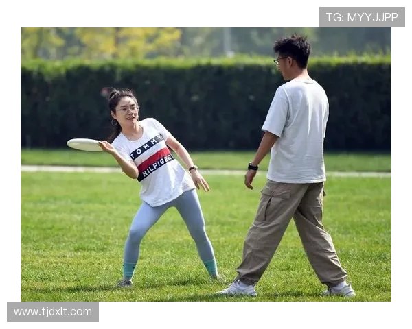 飞盘之路：吴芳的激情与坚持在深度对话中绽放人生光彩