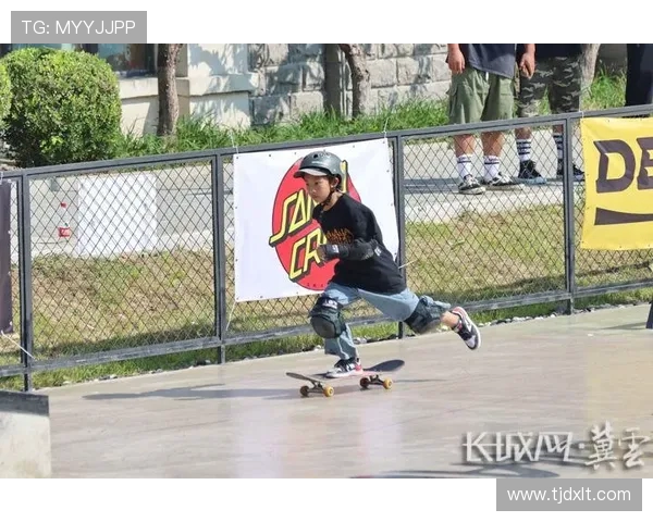 南京滑板队的灵活性探秘：如何在城市街头展现极致技艺与风格