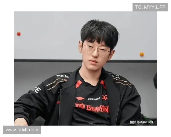 和平精英热点分析：深入解读JDG战队的战术转换与未来发展方向